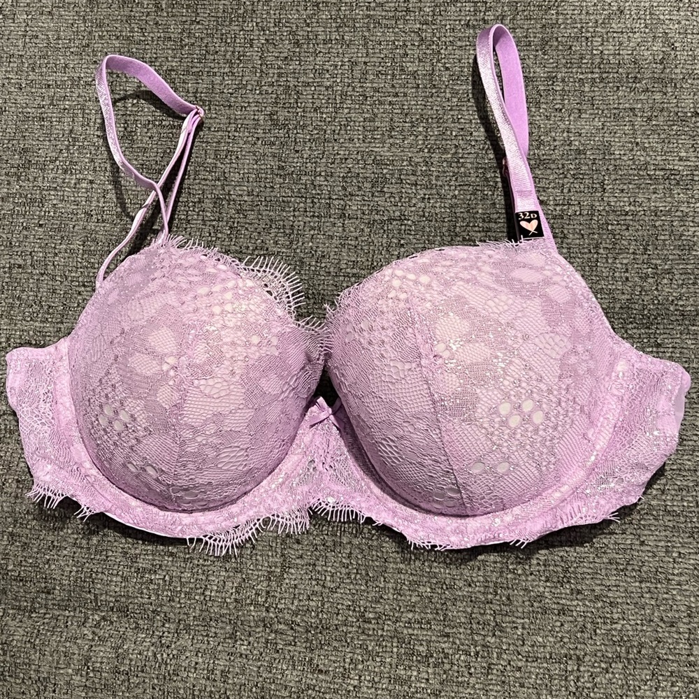 VICTORIA SECRET DREAM ANGELS LACE CUP DEMI BRA - Picture 1 of 6